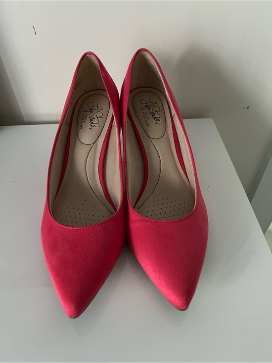 Life Stride Shoes - Life Stride Coral Pointed Toe Pumps